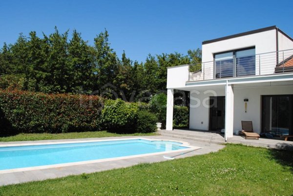 casa indipendente in vendita a Duino Aurisina in zona Duino