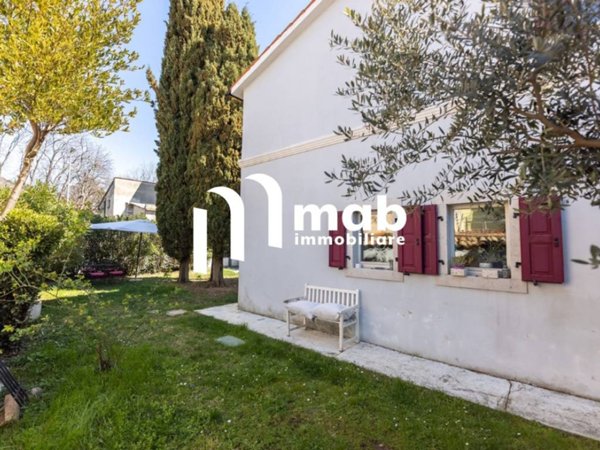casa indipendente in vendita a Duino Aurisina in zona Duino