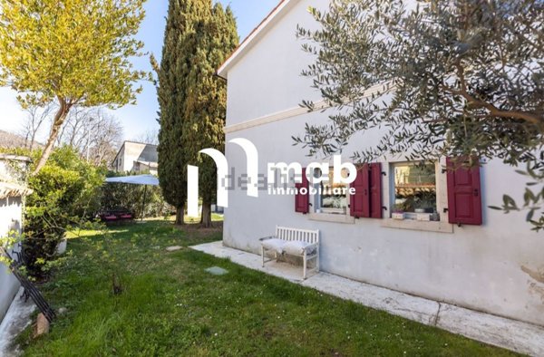 casa indipendente in vendita a Duino Aurisina in zona Duino