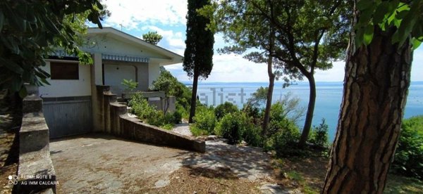 casa indipendente in vendita a Duino Aurisina