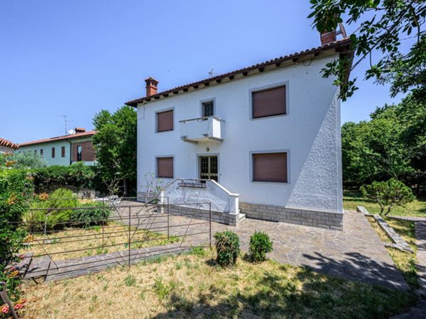 casa indipendente in vendita a Duino Aurisina in zona Malchina