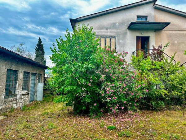 casa indipendente in vendita a Duino Aurisina in zona Aurisina Cave