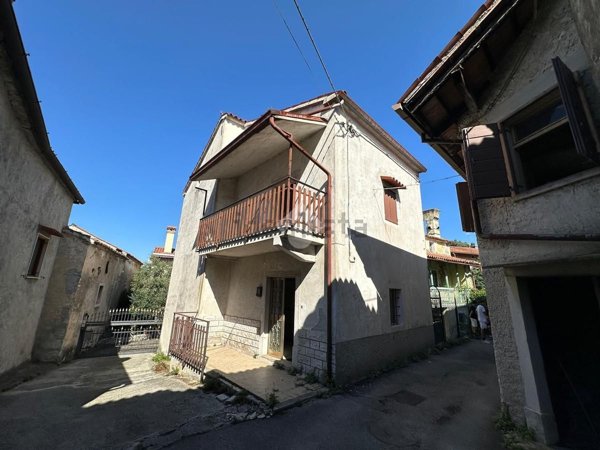 casa indipendente in vendita a Duino Aurisina