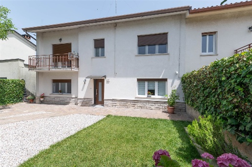 casa indipendente in vendita a Duino Aurisina in zona Sistiana