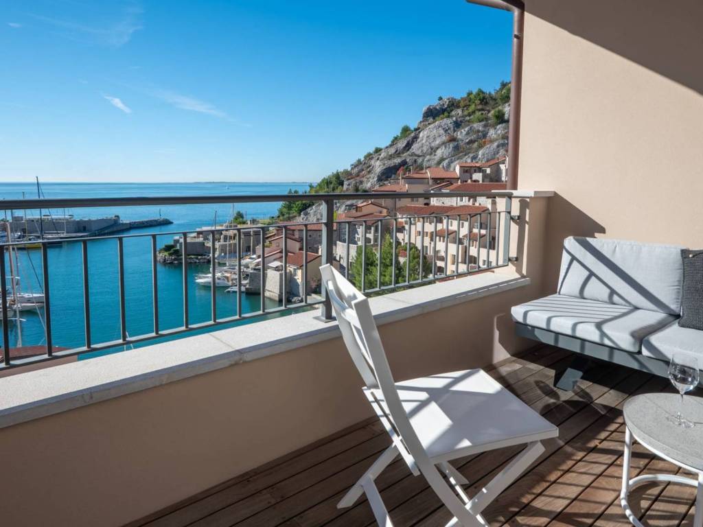 appartamento in vendita a Duino Aurisina in zona Sistiana