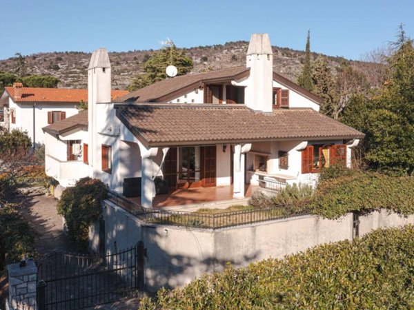 casa indipendente in vendita a Duino Aurisina in zona Duino