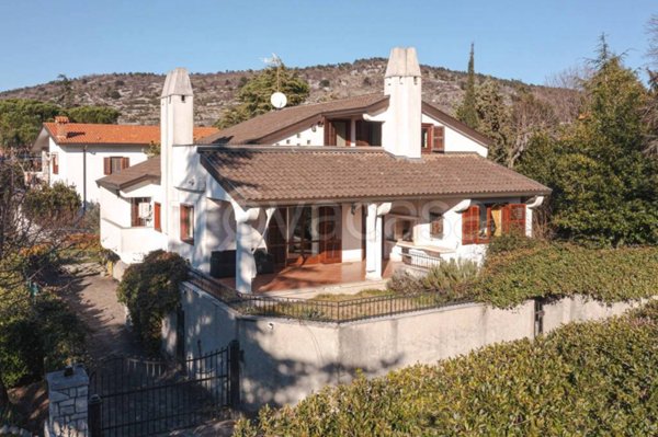 casa indipendente in vendita a Duino Aurisina in zona Duino