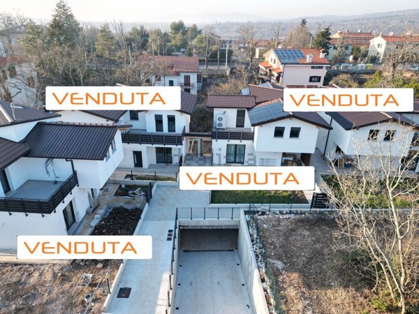 casa indipendente in vendita a Duino Aurisina in zona Aurisina Stazione