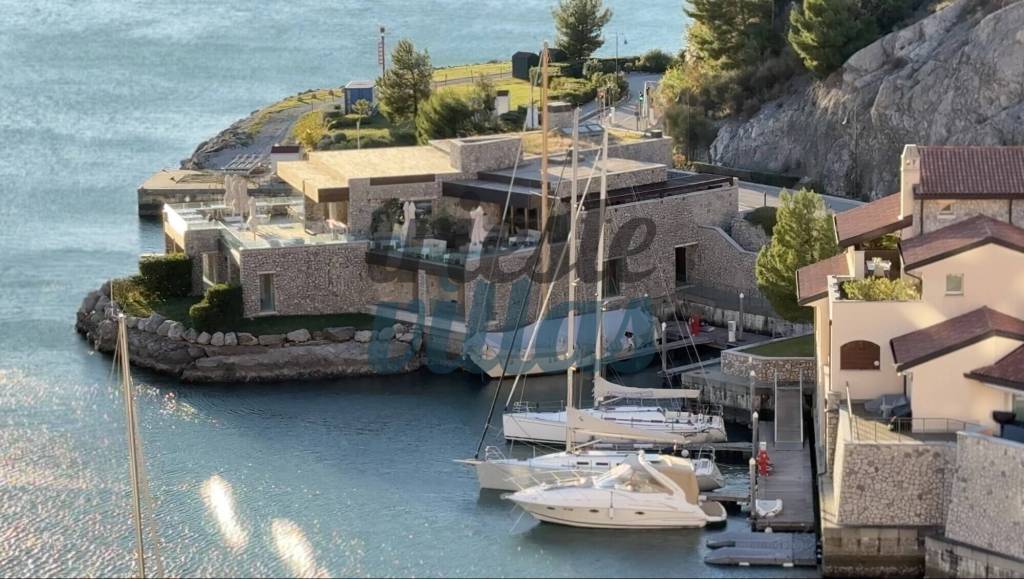 appartamento in vendita a Duino Aurisina