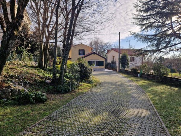casa indipendente in vendita a Duino Aurisina in zona Visogliano