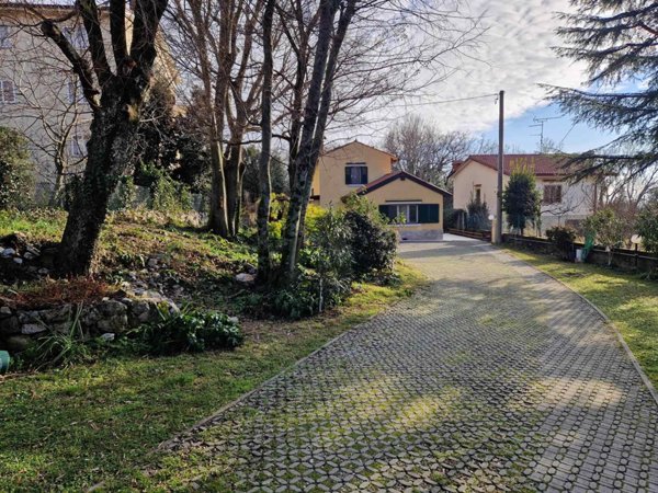 casa indipendente in vendita a Duino Aurisina in zona Sistiana