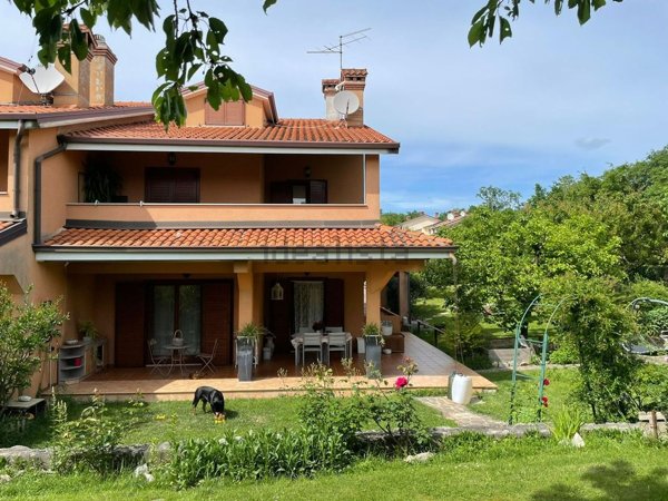 casa indipendente in vendita a Duino Aurisina in zona Sistiana