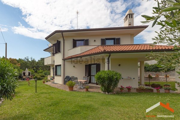 casa indipendente in vendita a Duino Aurisina in zona Duino