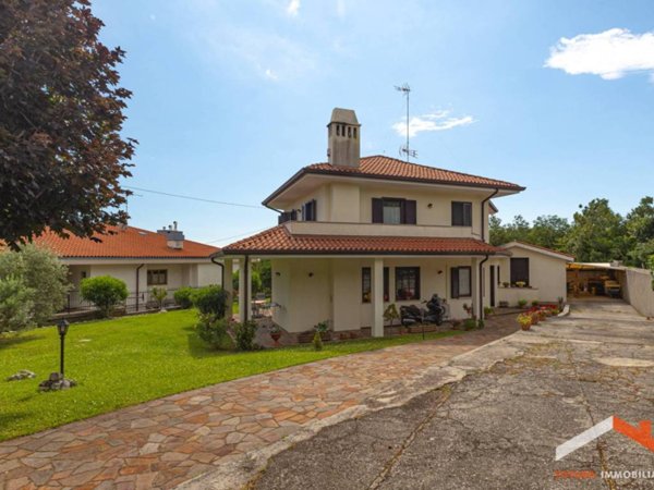casa indipendente in vendita a Duino Aurisina in zona Duino