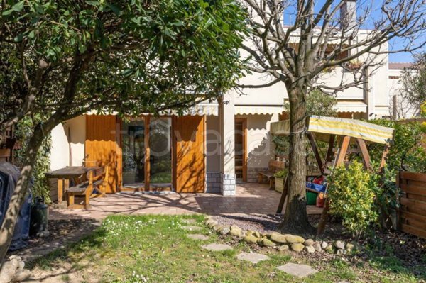 casa indipendente in vendita a Duino Aurisina in zona Duino