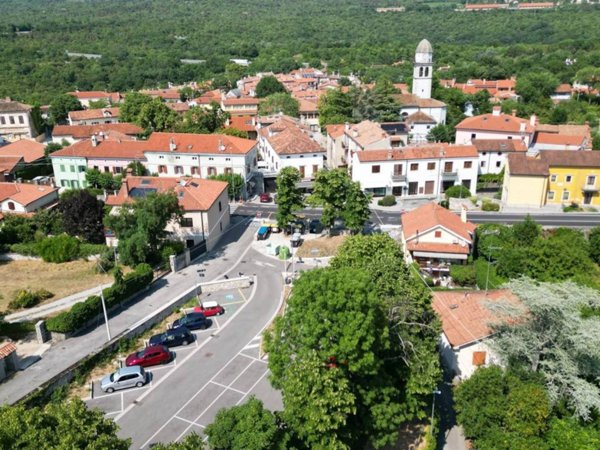negozio in vendita a Duino Aurisina in zona San Pelagio