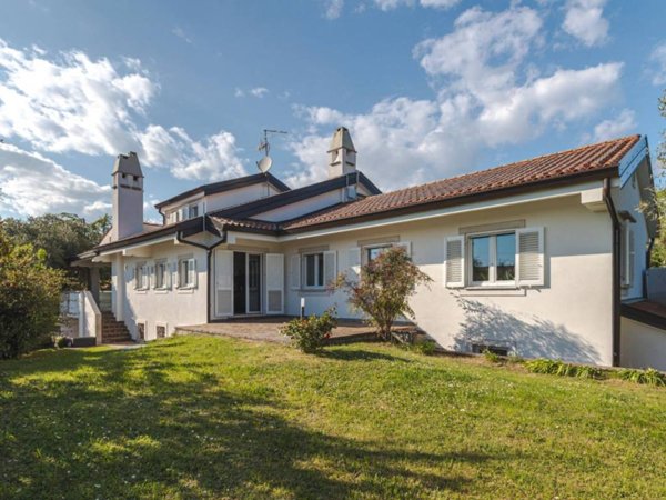 casa indipendente in vendita a Duino Aurisina in zona San Pelagio