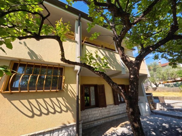 casa indipendente in vendita a Duino Aurisina in zona Visogliano