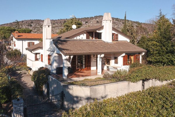 casa indipendente in vendita a Duino Aurisina in zona Duino
