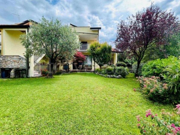 casa indipendente in vendita a Duino Aurisina in zona Duino