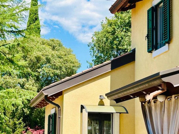 casa indipendente in vendita a Duino Aurisina in zona Visogliano