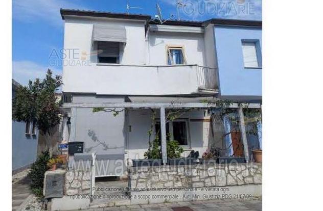 terreno edificabile in vendita a Duino Aurisina in zona Villaggio del Pescatore