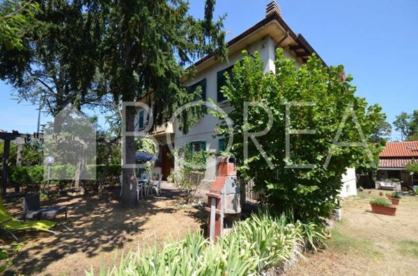 casa indipendente in vendita a Duino Aurisina in zona Sistiana