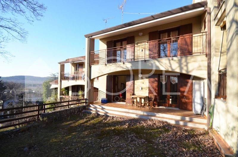 casa indipendente in vendita a Duino Aurisina in zona Visogliano