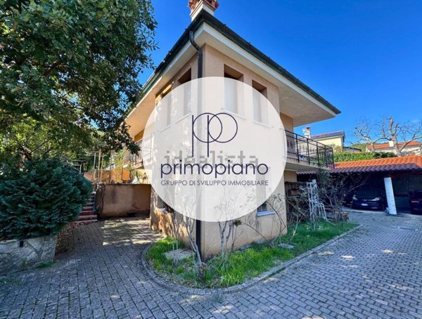 casa indipendente in vendita a Monrupino