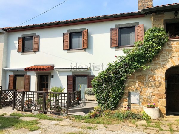 casa indipendente in vendita a Muggia
