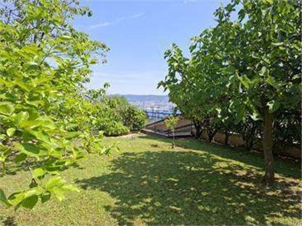 casa indipendente in vendita a Muggia
