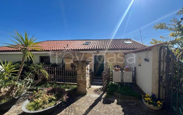 casa indipendente in vendita a Muggia
