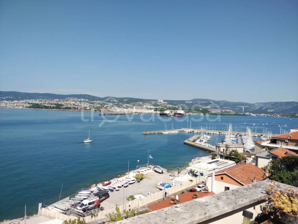 appartamento in vendita a Muggia