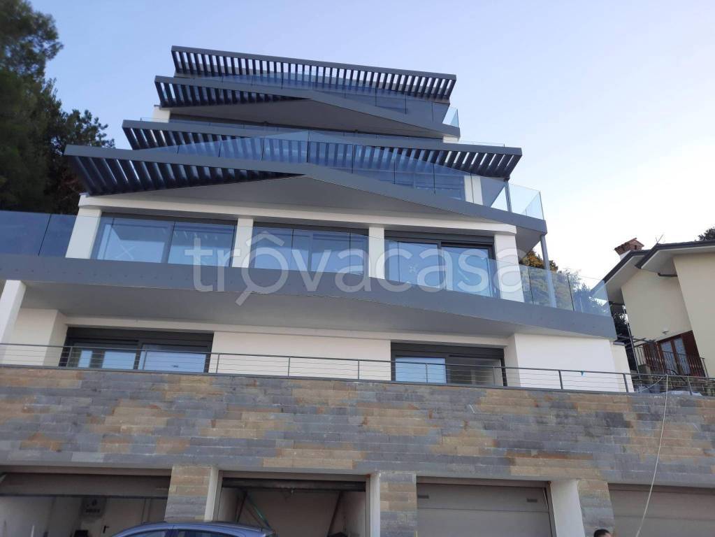 appartamento in vendita a Muggia in zona Lazzaretto/San Bartolomeo