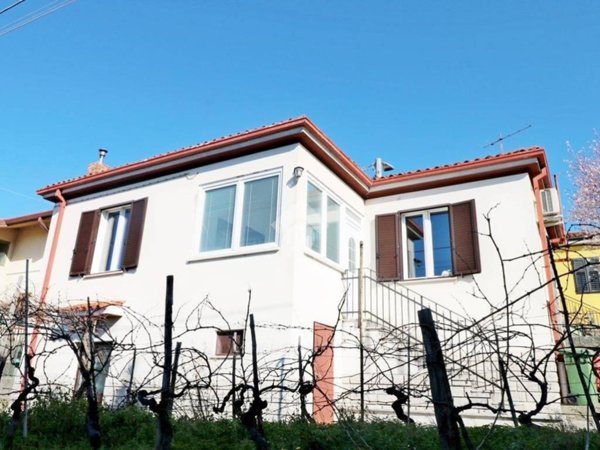 appartamento in vendita a Muggia in zona Aquilinia