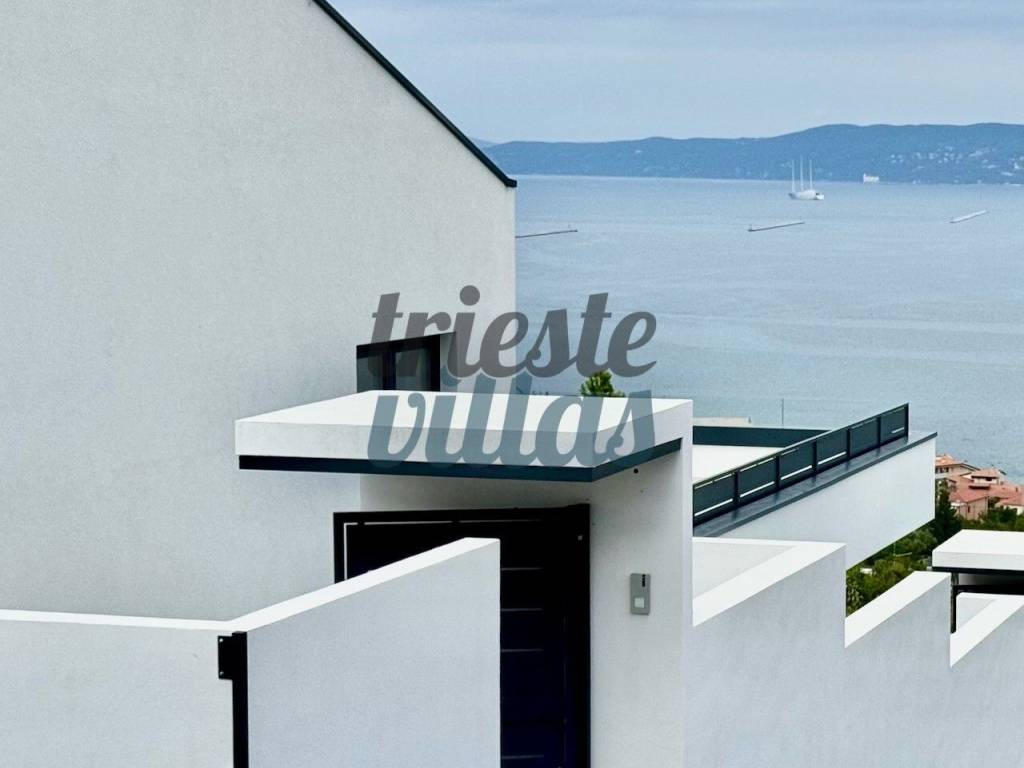 casa indipendente in vendita a Muggia