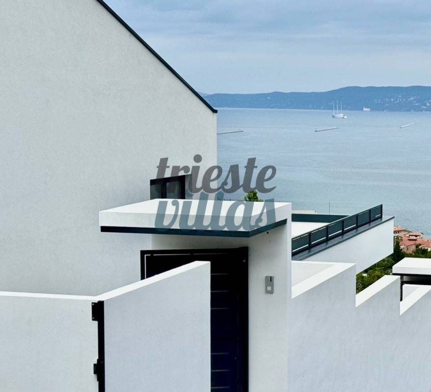 casa indipendente in vendita a Muggia