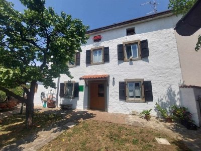 casa indipendente in vendita a Muggia in zona Santa Barbara