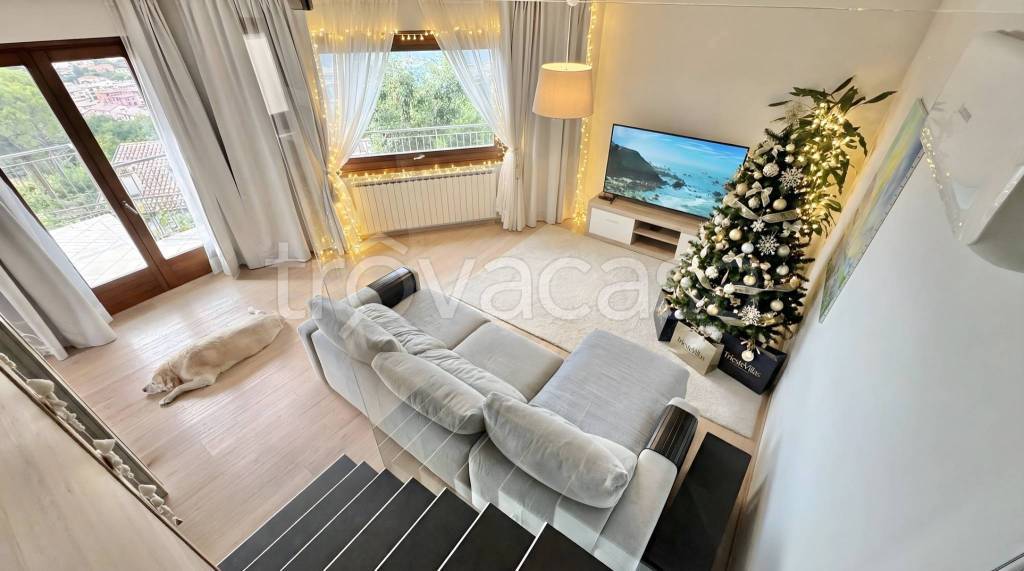 casa indipendente in vendita a Muggia