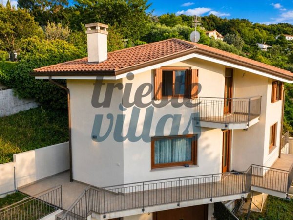 casa indipendente in vendita a Muggia