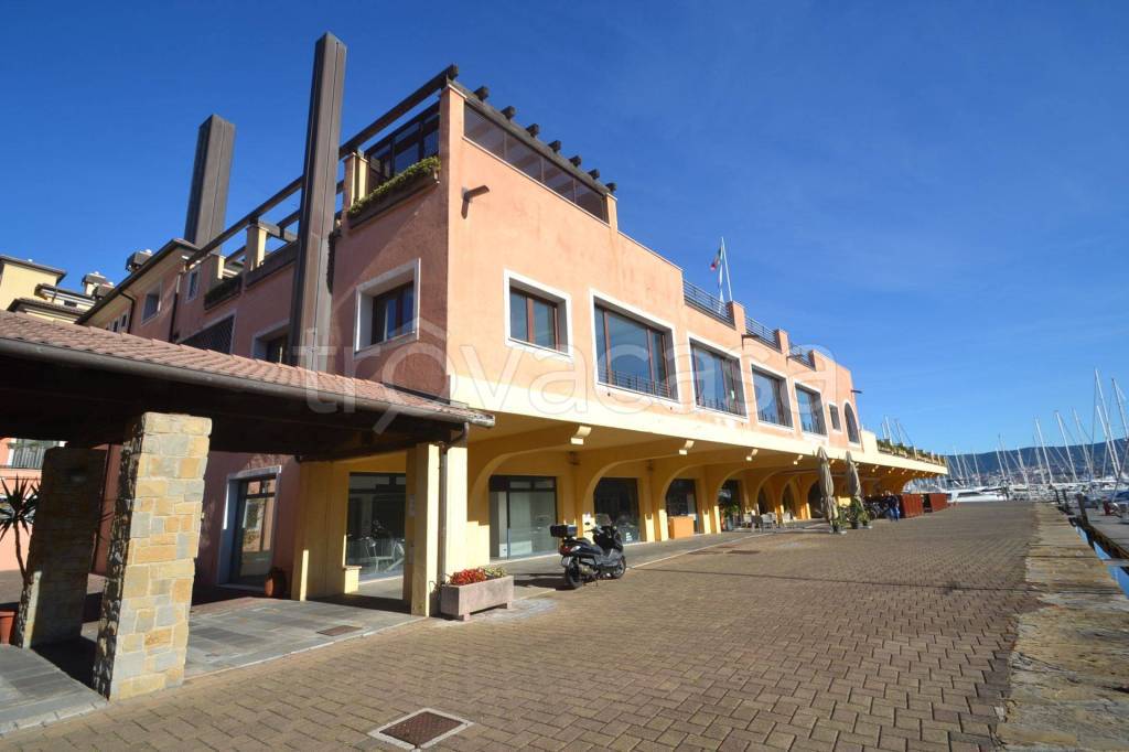monolocale in vendita a Muggia in zona Lazzaretto/San Bartolomeo