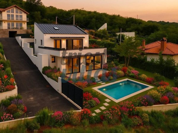 casa indipendente in vendita a Muggia