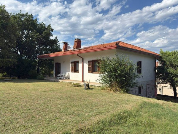 casa indipendente in vendita a Muggia