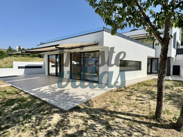 appartamento in vendita a Muggia