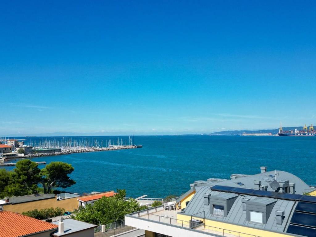 appartamento in vendita a Muggia