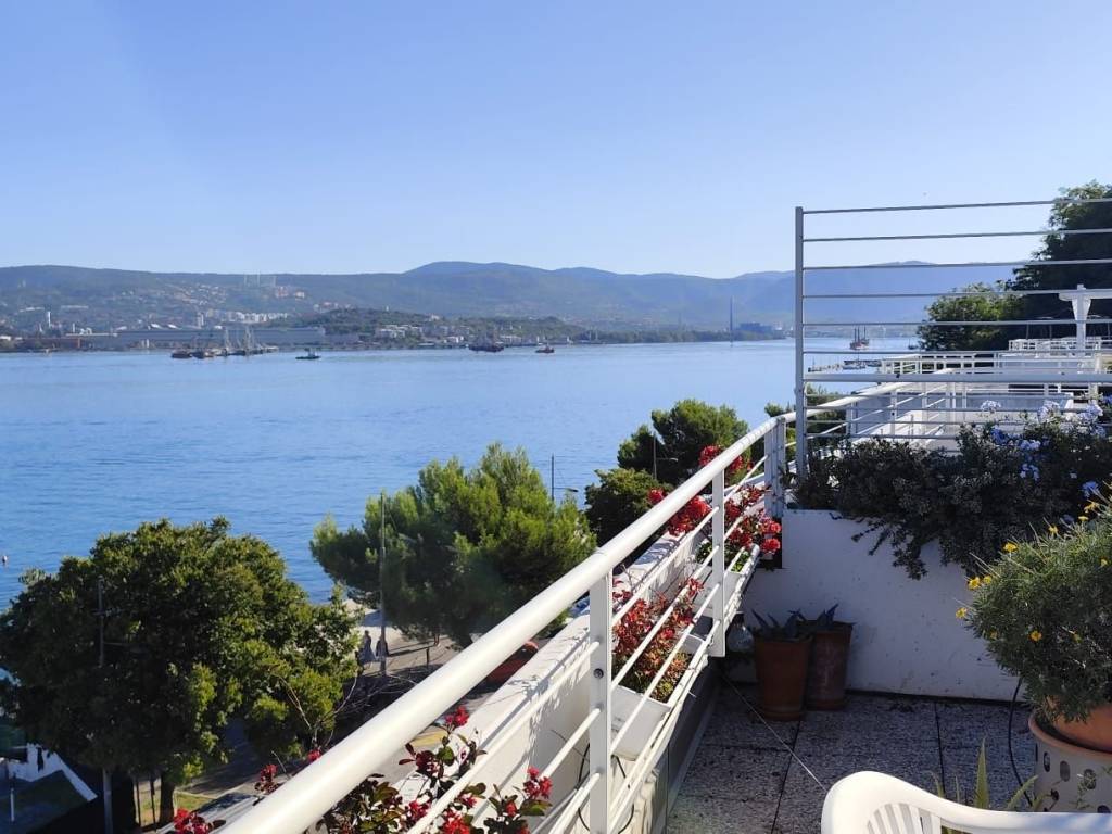 appartamento in vendita a Muggia