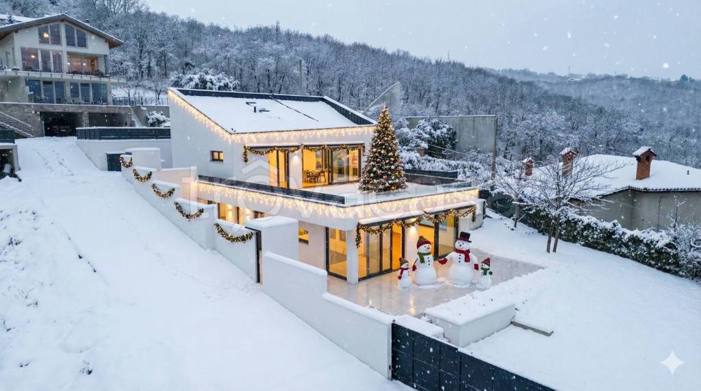 casa indipendente in vendita a Muggia