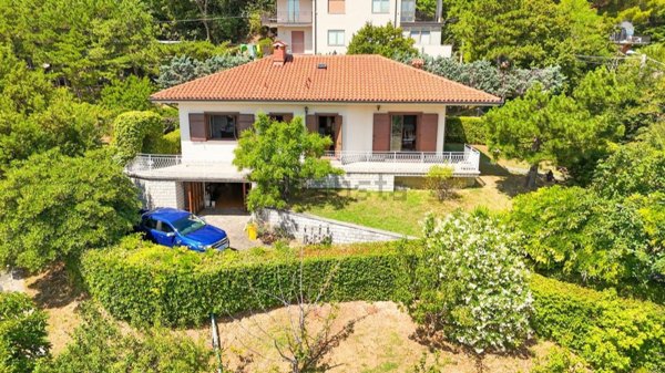 casa indipendente in vendita a Muggia