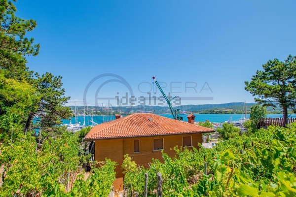casa indipendente in vendita a Muggia