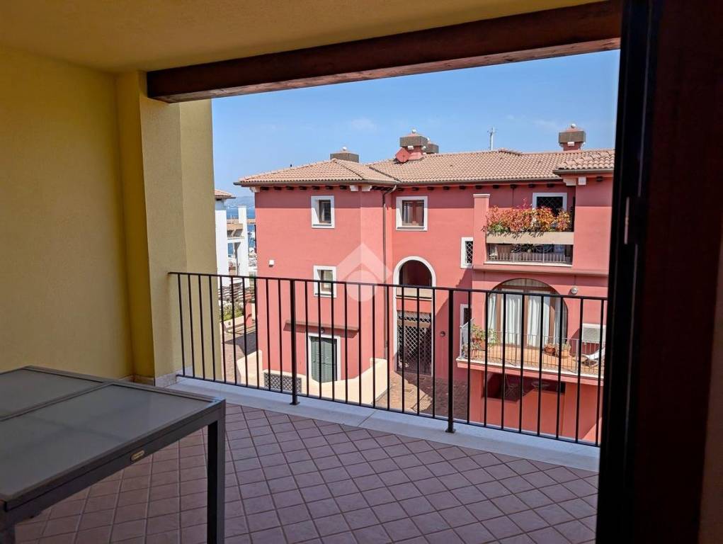 appartamento in vendita a Muggia in zona Lazzaretto/San Bartolomeo